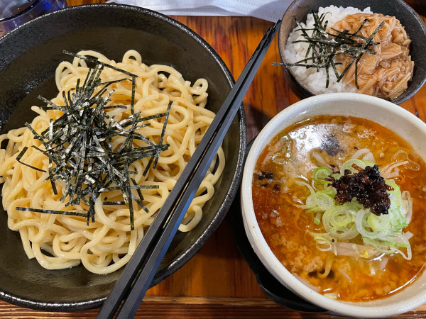 「つけ麺　なめ茸ご飯」@らあ麺 やったる 新宿店の写真