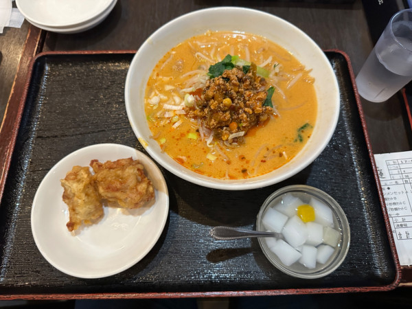 「Ａセットメニュー（タンタン麺＋唐揚げ＋杏仁豆腐）1,000円」@健康中華 青蓮 さいたま新都心店の写真