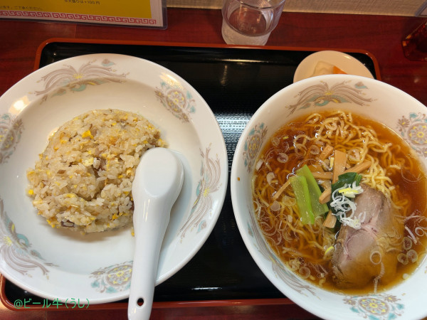 「醤油ラーメン、半チャーハンセット(1000円)」@中華Kitchen Junの写真
