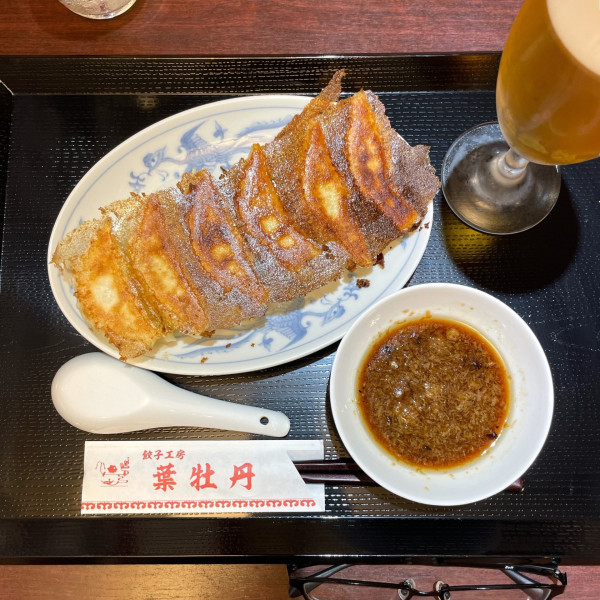 「にんにくダレ 焼餃子(6ヶ)」@餃子工房 葉牡丹の写真