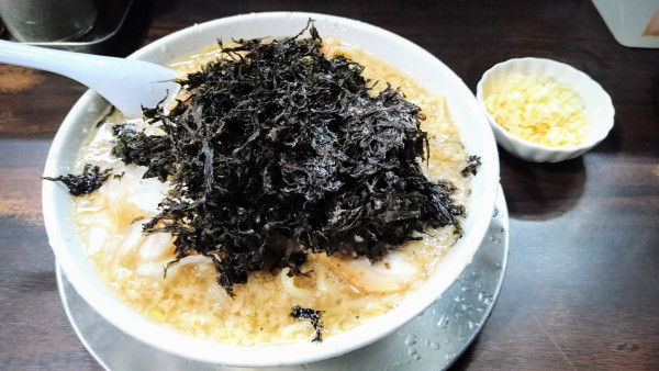 「岩のりらーめん(中油･硬め)」@らーめん潤 蒲田店の写真