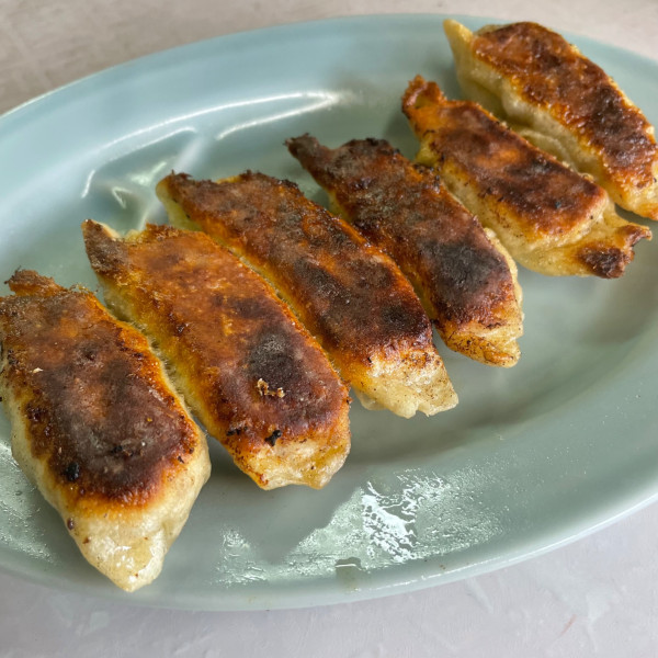 「餃子　300円」@こうらくの写真