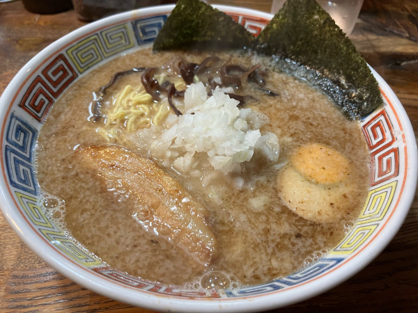 「とんこつ醤油　800円　＋替え玉120円」@長浜らーめん 相模原店の写真