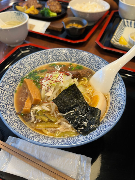 「牛骨ラーメン」@牛たん焼き 仙台 辺見 花小金井店の写真