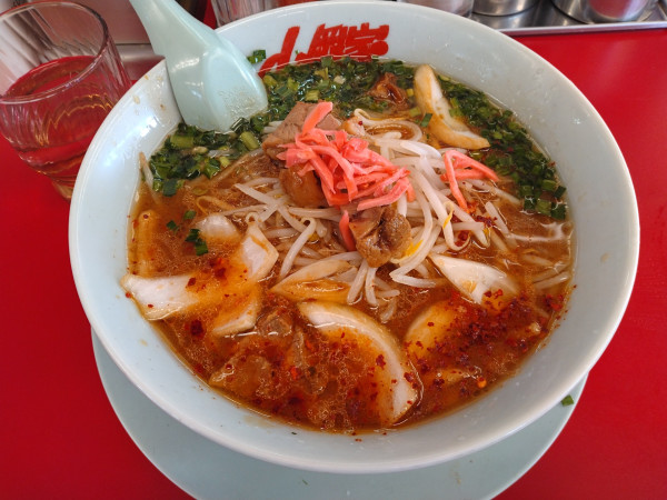 「【期間限定】旨辛とんこつラーメン¥930-」@ラーメン山岡家 小山田間店の写真