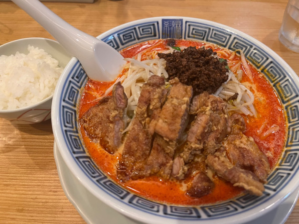 「排骨担々麺、中辛、固め」@希須林 赤坂店の写真