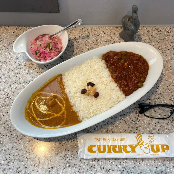 「Bコンビ（バターチキンカレー×キーマカレー）Ⓢサイズ」@CURRY UP NAKAMEGUROの写真