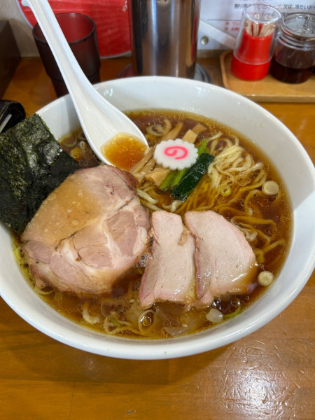 「ワンタン麺大盛り」@とら食堂 松戸分店の写真