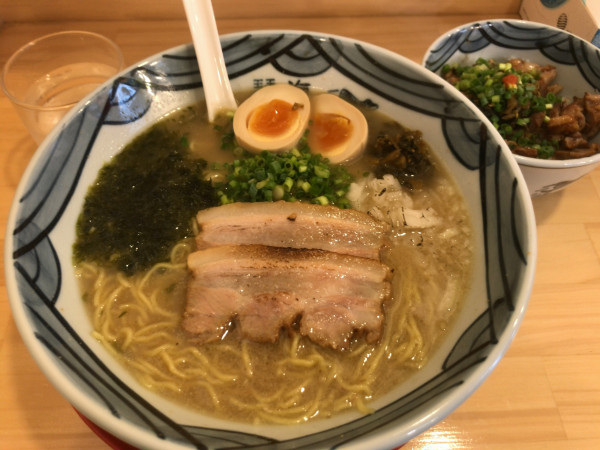 「琴海らーめん➕チャシュー丼」@長崎らーめん 琴海の写真