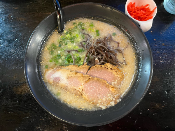 「濃厚とんこつラーメン」@ラーメン 一遊の写真