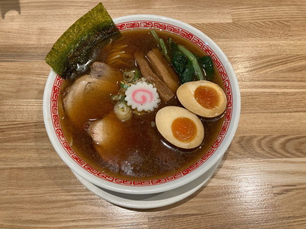 「味玉中華そば　MIXチャーシュー」@麺や みかんの写真