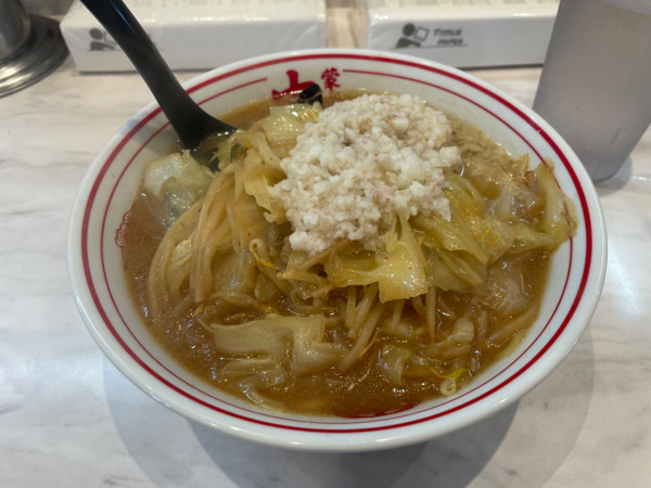 「味噌タンメン・麺増量・背脂」@蒙古タンメン中本 熊谷店の写真