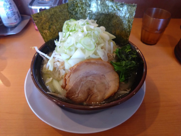 「豚骨野菜塩」@横浜家系ラーメン 清六家 総本山の写真