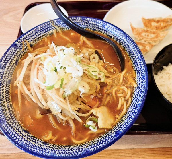 「カレータンメン＋餃子セット」@埼玉タンメン山田太郎  大和田店の写真