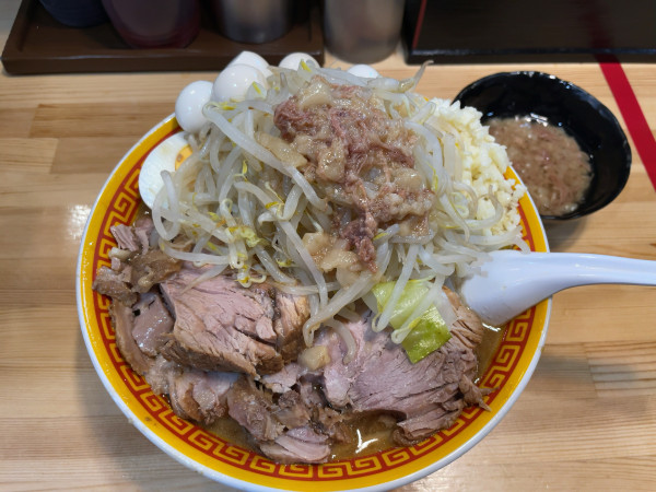 「ラーメン(豚2枚、半玉子)」@えどもんど 中野の写真