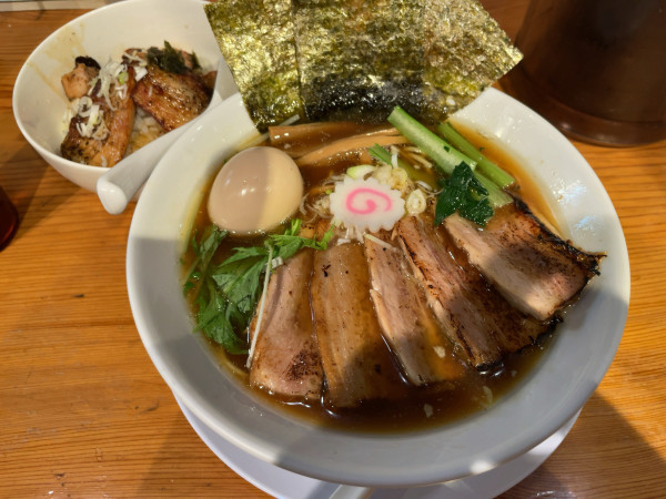 「煮干中華そば(特製トッピング)」@麺屋まいどの写真