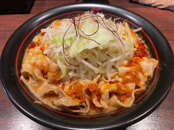 「紅ラーメン」@麺創研 紅 武蔵新城の写真