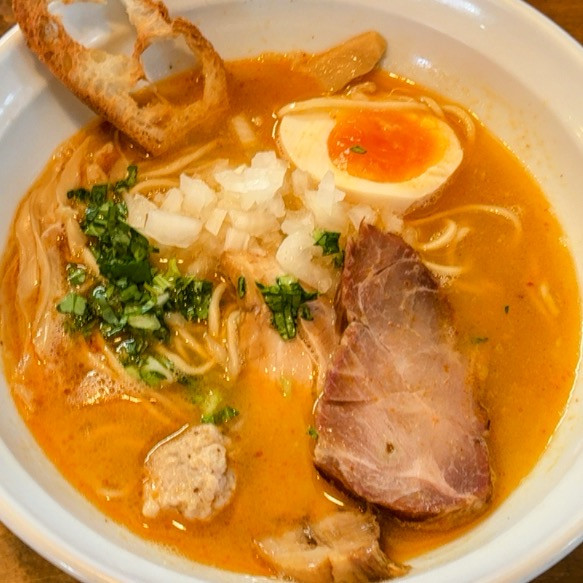 「鶏そば 塩 930円」@はりけんラーメンの写真