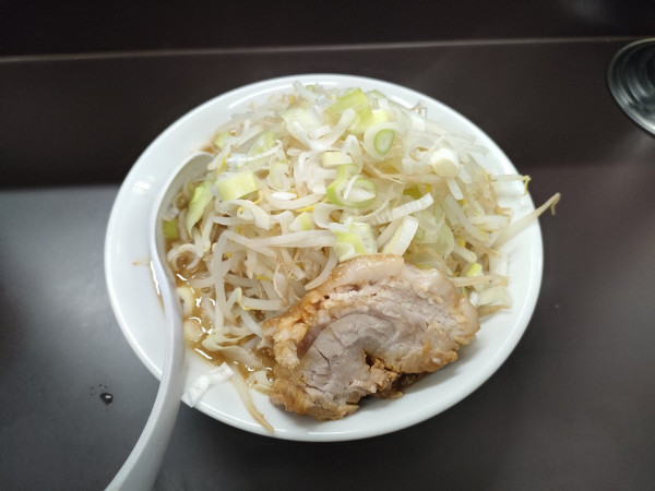 「ラーメン並　ヤサイネギ増し　950円」@ラーメン一心の写真