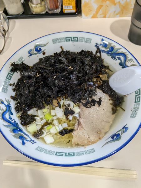 「黒磯清湯塩ラーメン」@菅家 北4条店の写真