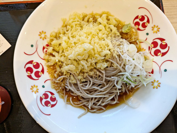 「冷やしたぬきそば」@いろり庵きらくそば 錦糸町店の写真