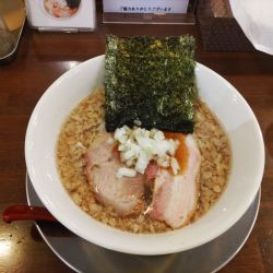 背脂煮干しラーメン