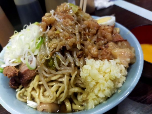 「ネギ汁なし・大600？？？（ちょい脂・にんにく）」@ラーメン富士丸  西早稲田店の写真