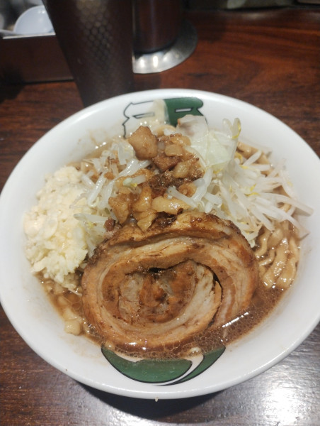 「ラーメン(並)」@ラーメン 雷 東京本丸店の写真