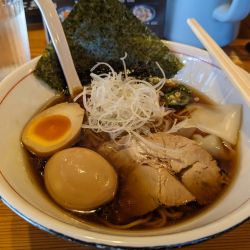 あごだし醤油ラーメン+味玉