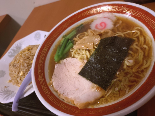 「半チャンラーメン」@中華料理 幸楽の写真