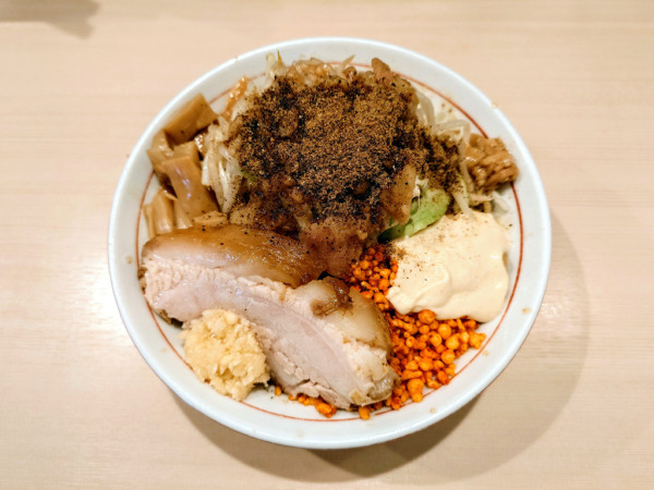 「まぜそば(ミニ)+メンマ」@鷹の目 蒲田店の写真