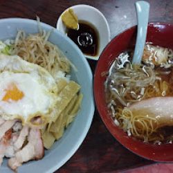 酔来丼(500)＋セット小ラーメン(200)