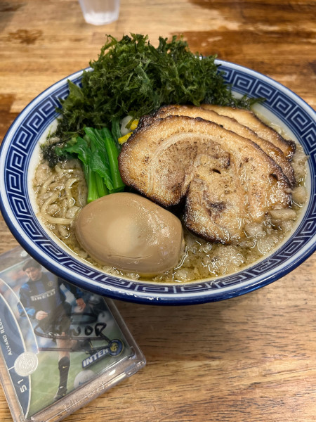 「特製　全部のせ　烏賊背脂煮干し中華そば」@錦糸町中華そば さん式の写真