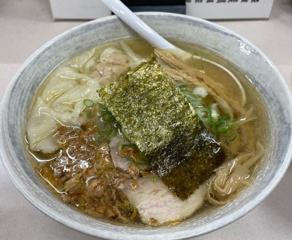 「塩ワンタン麺」@支那そば 一真の写真