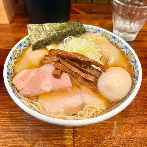 「奈つやのモチモチ雲呑味玉中華そば」@奈つやの中華そばの写真