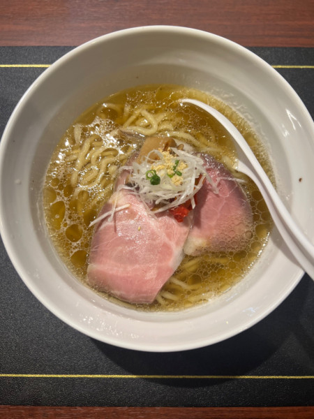 「コンソメらーめん（塩）1000円」@Craft Ramen BiTの写真