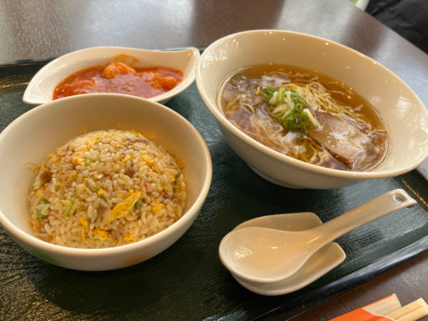 「ﾗﾝﾁｾｯﾄ1000円（ﾗｰﾒﾝ 炒飯 ｴﾋﾞﾁﾘ）」@つくも橋ピリケン 本店の写真