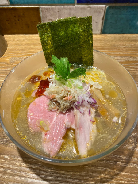 「[限定]冷やし鶏とズワイガニ出汁の塩そば¥1100」@中華そば やま福の写真