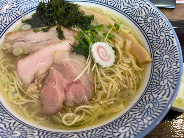 「川俣シャモ中華そば・塩細ストレート麺：870円」@麺工房 えんたくの写真