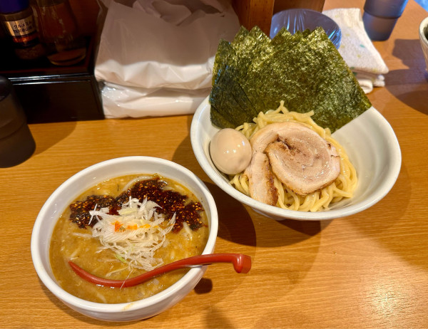 「特製辛味噌つけめん（野菜増し）」@らーめん蓮 三軒茶屋店の写真