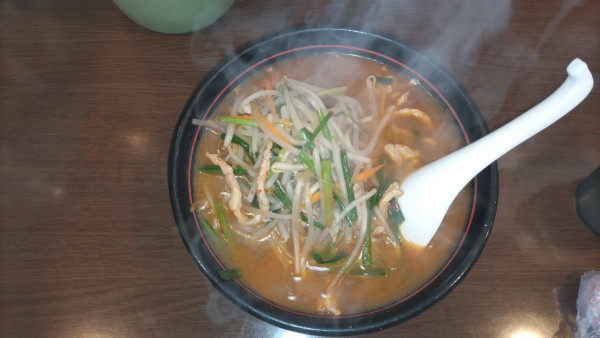 「四川ラーメン　680円」@中華料理 昇龍の写真