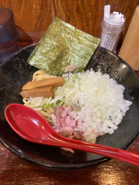 「鬼煮干しまぜそば」@石焼拉麺ぶしの写真