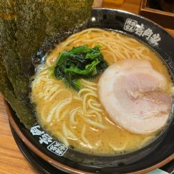 家系ラーメン醤油