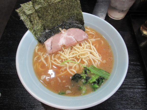 「ラーメン（800円）」@麺家 ばくの写真
