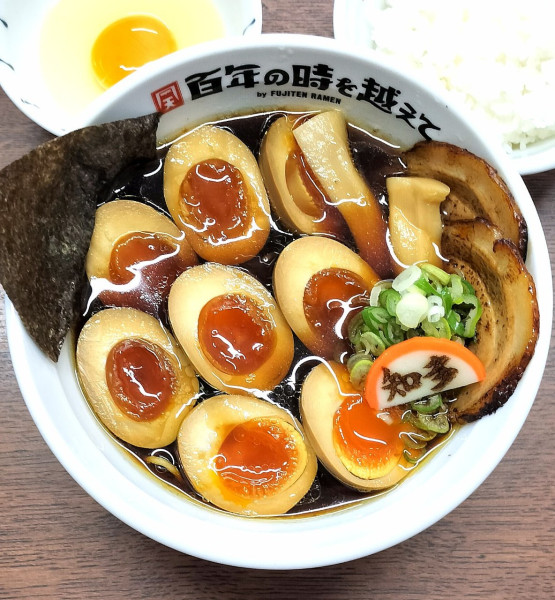 「中華そば 900円＋味玉 100円×4」@百年の時を越えての写真