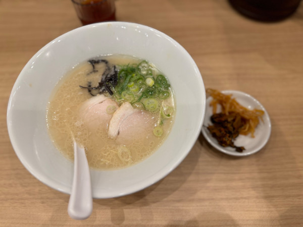 「白丸元味 950(税込)」@一風堂 銀座東店の写真