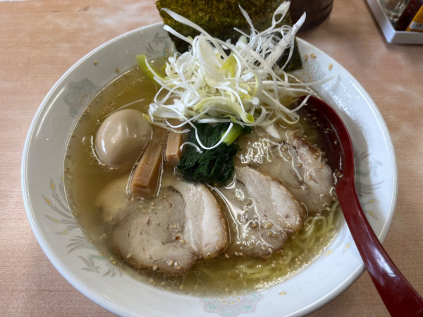 「贅沢ラーメン（塩）＋麺大盛り」@らーめん輝の写真