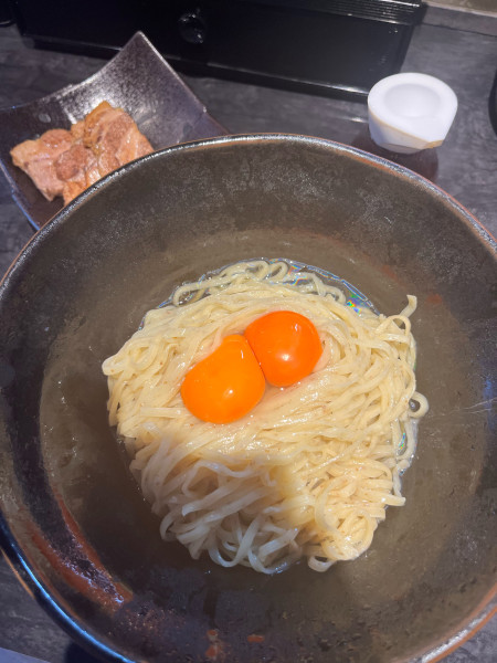 「卵かけ麺➕チャーシュー」@拉麺 名もなき店の写真
