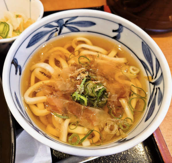 「80ｇ熟成ロースカツカレー　冷小うどんセット」@ごはん処 かつ庵 足立江北店の写真