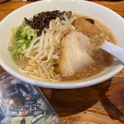 醤油豚骨味玉入り